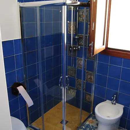 Bed & Breakfast Palazzo Maestro & Corte Maestro 2*