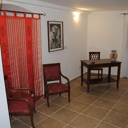 Alojamento de Acomodação e Pequeno-almoço Palazzo Maestro & Corte Maestro