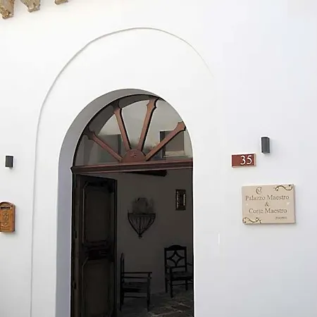 Palazzo Maestro & Corte Maestro Bed & Breakfast