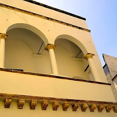 Bed & Breakfast Palazzo Maestro & Corte Maestro 3*