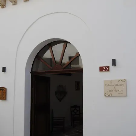 Palazzo Maestro & Corte Maestro Галлиполи
